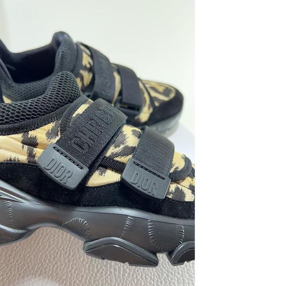 D-Wander Velcro Leopard Print Brown Black Athletic Sneaker E424